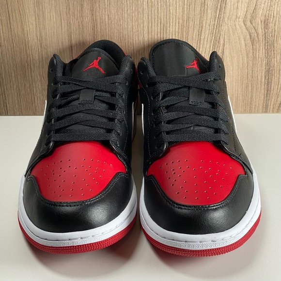 Nike Jordan 1 Low Alternate Bred Toe Chicago Black Red 553558-066 Men’s Size 8 - Picture 2 of 11